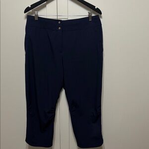 Zenergy Golf by Chico's Navy Golf activewear crops size 10 (Chico’s 1.5)